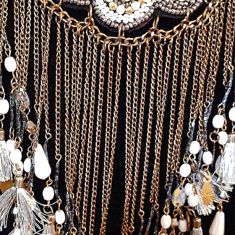 💢SALE 💢Gorgeous bib necklace.🌺 - Picture 3 of 5